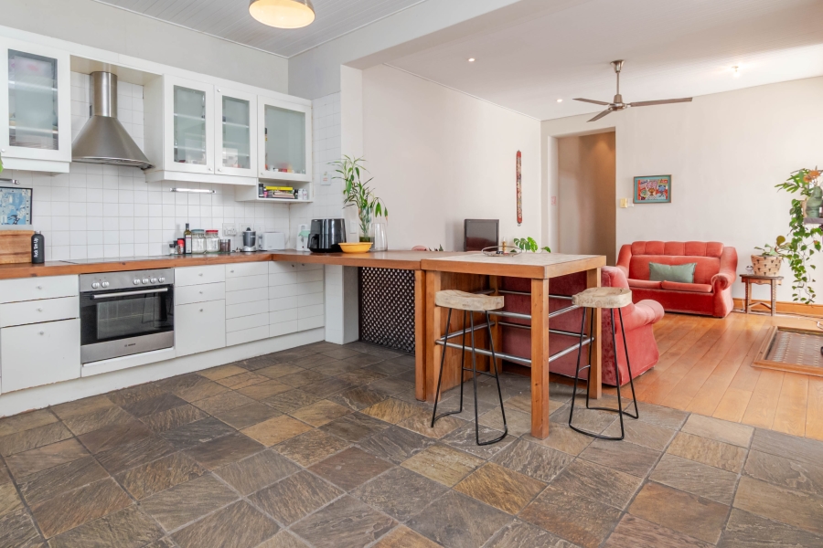 2 Bedroom Property for Sale in Tamboerskloof Western Cape